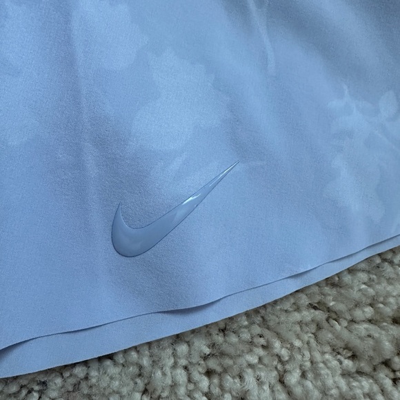 NWT Nike Women`s Regular Club Embossed Floral Print Golf Skirt sz M (142) - Picture 6 of 11